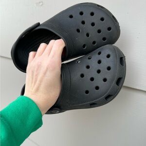 Crocs kids black size 1